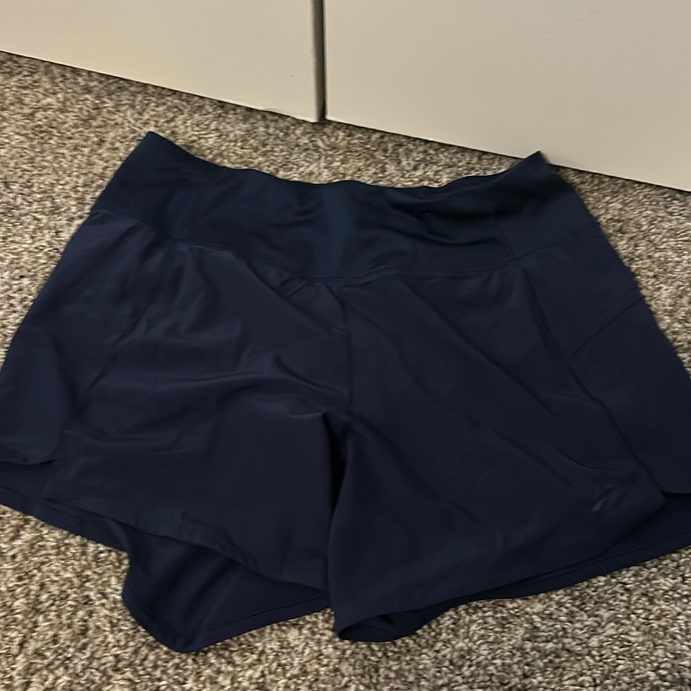 COPY - Brooks running shorts - size medium